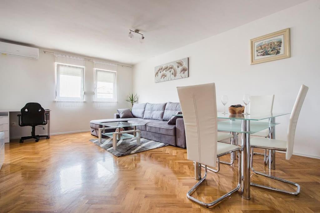 Apartment Jully 珀德垂那 外观 照片