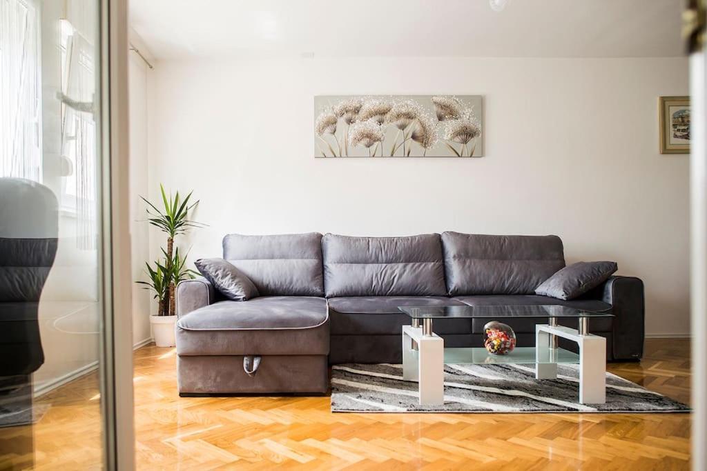 Apartment Jully 珀德垂那 外观 照片